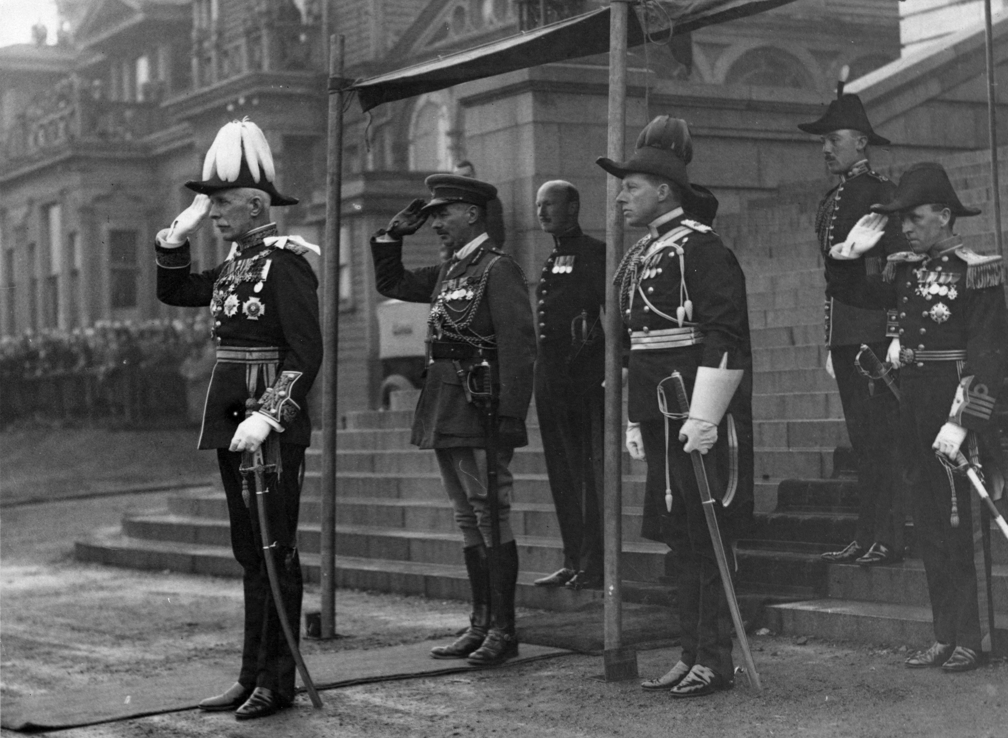 Sir_Charles_Fergusson_and_others_at_the_1925_opening_of_Parliament